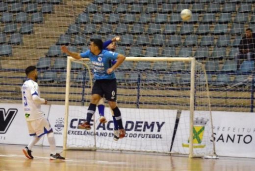 Taubaté Futsal perde e pode descer na classificação 13