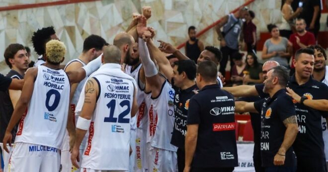 Campeonato paulista OSCAR SÃO JOSÉ BASKETBALL X BAURU BASKET 