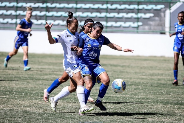 Futebol feminino da região teve os times em campo 2