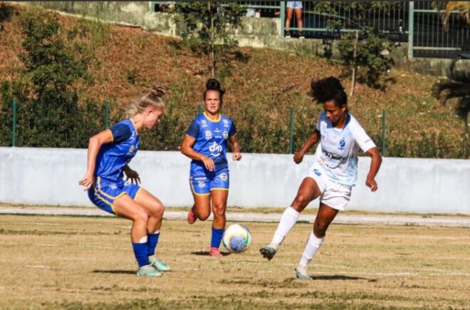 Clássico do Vale feminino termina sem gols 3