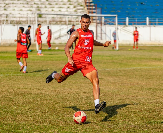 Taubaté e Atlético Guará recebem grupos da Copinha 3 Taubaté e Atlético Guará recebem grupos da Copinha 3