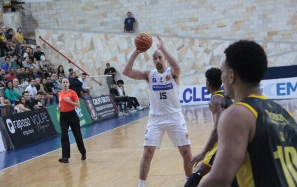 Jogador do basquete joseense tem marca reconhecida 2