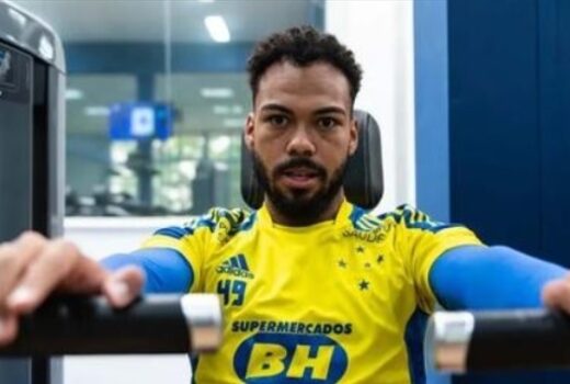 Taubaté apresenta uniformes e tem jogador cogitado 16