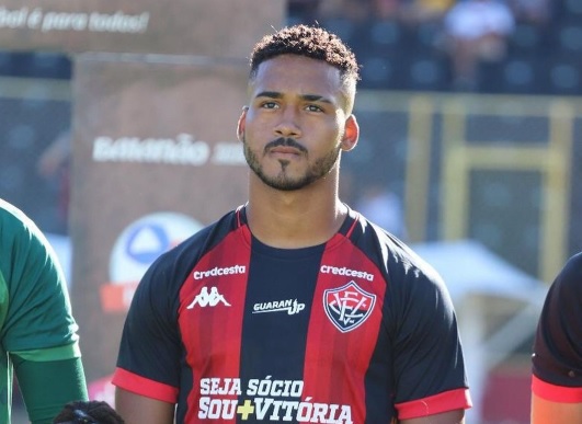São José vende ingressos, faz jogo-treino e contrata 2