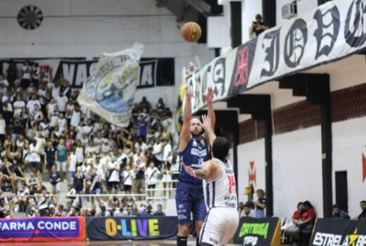 São José Basketball perde de novo e fica pendurado 5