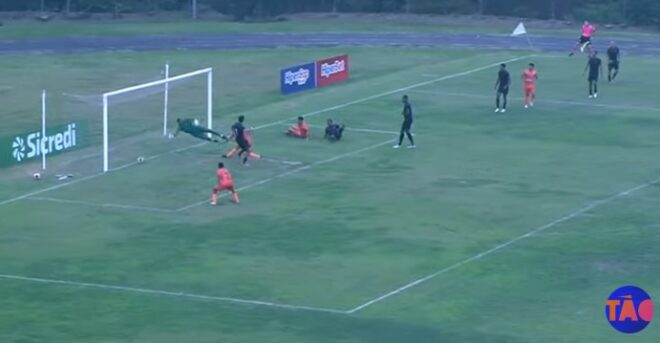 Manthiqueira teve estreia suspensa quando vencia 1