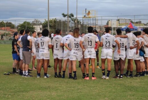 Rugby tem São José jogando diante da torcida 7