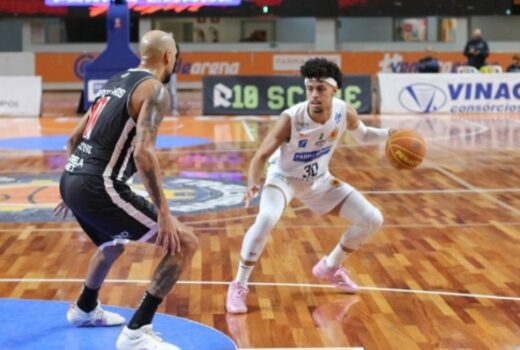 Basquete joseense perde em casa e se despede 13