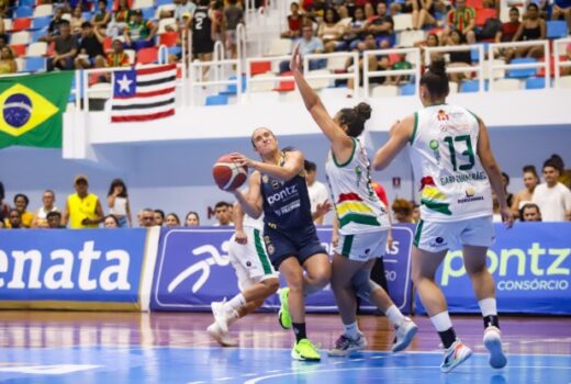 Basquete feminino perde e jogará desempate 9