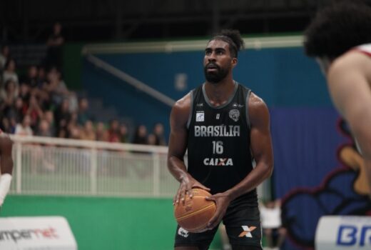 São José Basketball anuncia chegada de pivô 10