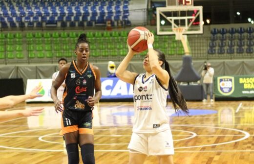 Basquete feminino joseense abre playoff vencendo 3