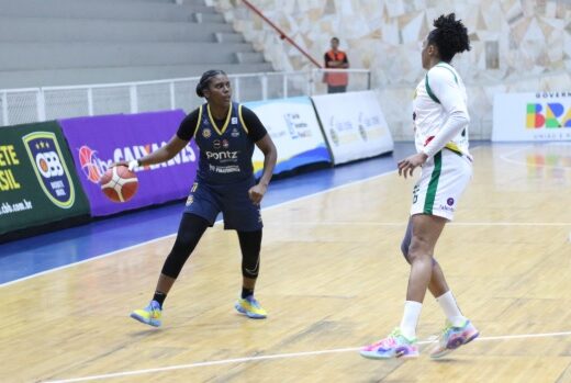 Basquete feminino da região tem jogo histórico 8