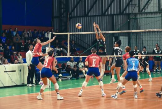 Vôlei joseense feminino vence a primeira na Superliga 8