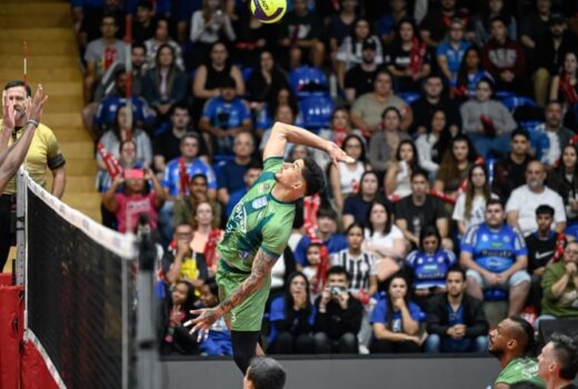 Vôlei São José ficou sem chances contra o líder 5