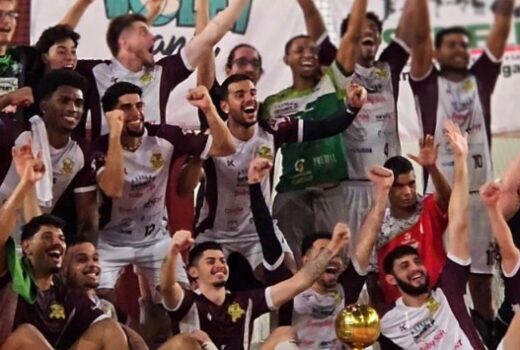 Vôlei Pinda festeja título do Paulista de acesso 12