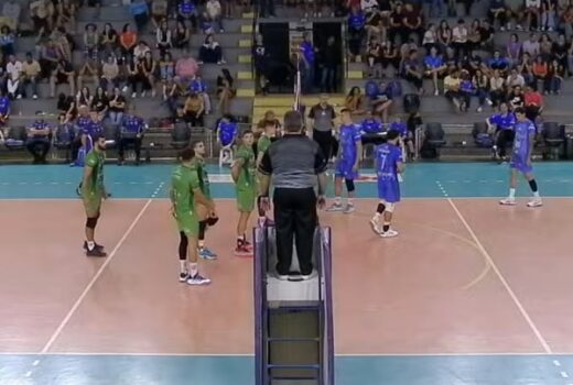Vôlei São José vira placar e vai às semifinais 14