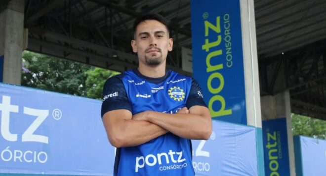 São José anuncia chegada de um segundo zagueiro 1
