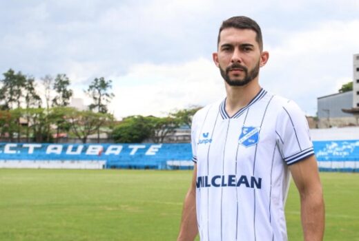 Taubaté contrata experiente volante e ex-adversário 6