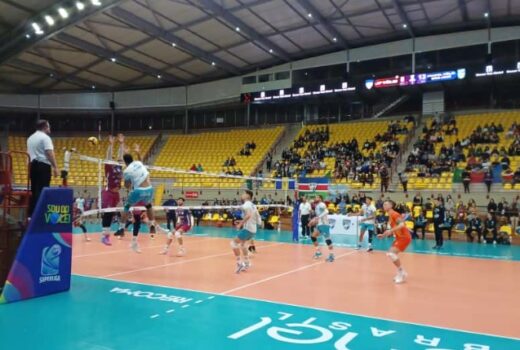 Vôlei São José desencanta vencendo na Superliga 8