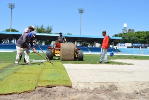 São José vai montando elenco e cuidando do campo 8