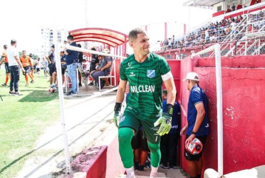 Taubaté oficializa volta de goleiro 8