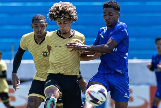 Taubaté soube aproveitar jogo-treino no Joaquinzão 1