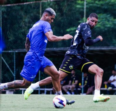 Taubaté teve técnico novo acompanhando jogo-treino 2 Taubaté teve técnico novo acompanhando jogo-treino 2