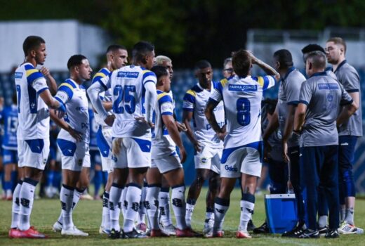 São José joga a primeira em casa com o novo técnico 3
