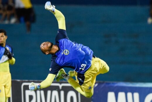São José joga para ficar mais perto da vaga 11