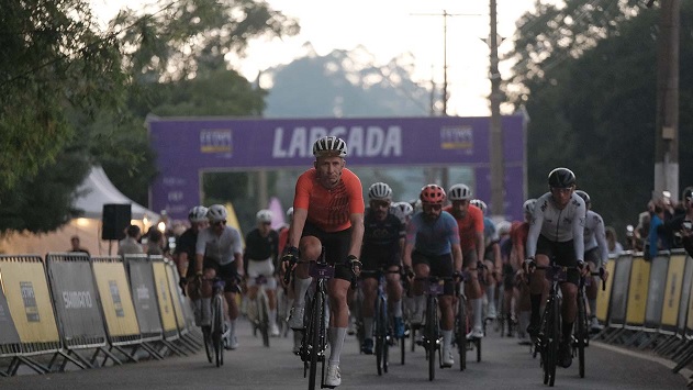 Cunha abriu a temporada do Tour de France 2