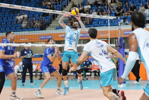 Vôlei São José vence jogo crucial e segue lutando 7