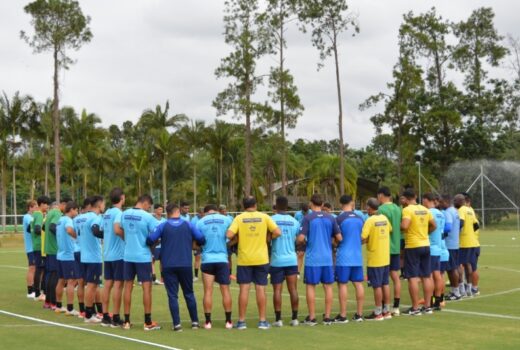 São José ainda sonda as opções para reforço 8