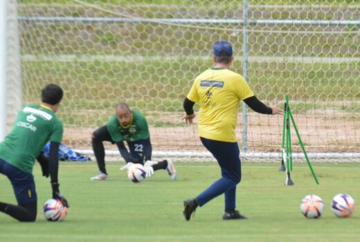 São José fecha fase esperando quadrangular 6