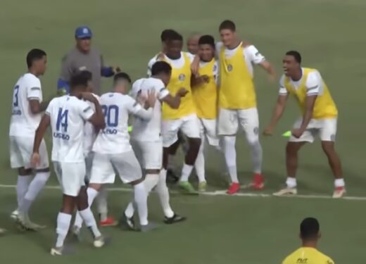 Jacareí quer manter embalo para abrir vantagem 1