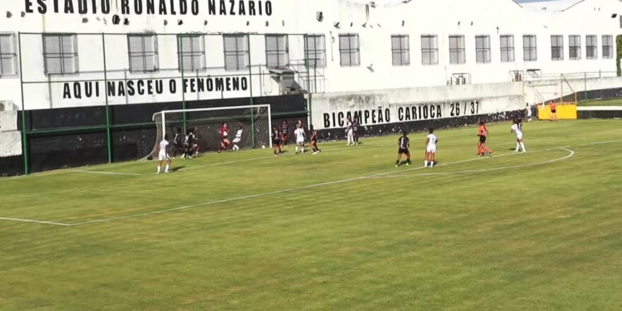 Futebol feminino começa com derrota em duas no Rio 1