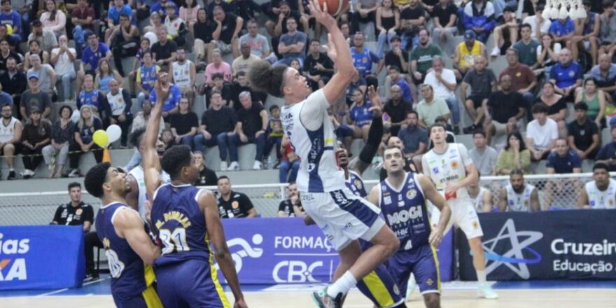 São José Basketball perde e começa em desvantagem 1