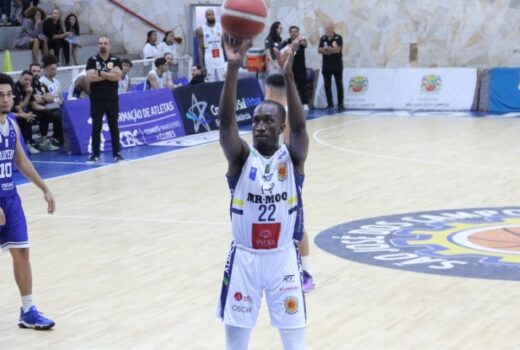 São José Basketball anuncia cirurgia de norte-americano 7