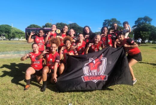 Rugby jacareiense conquista título no feminino 13