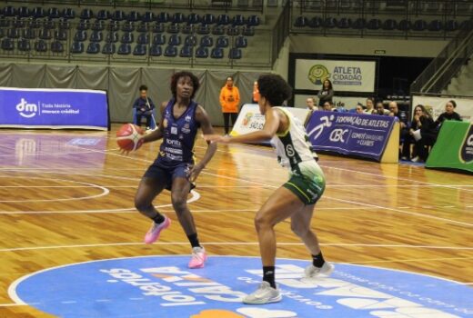 Basquete feminino perde para o vice-líder 1