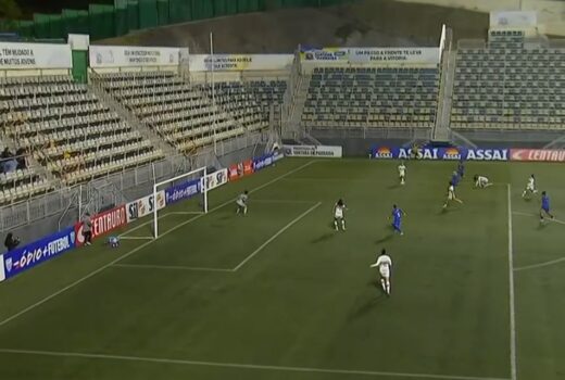 Taubaté retoma Paulistão feminino com derrota 4