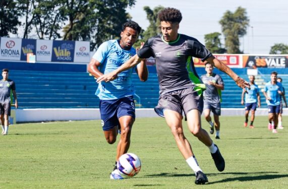 São José fecha penúltima semana com jogo-treino 1