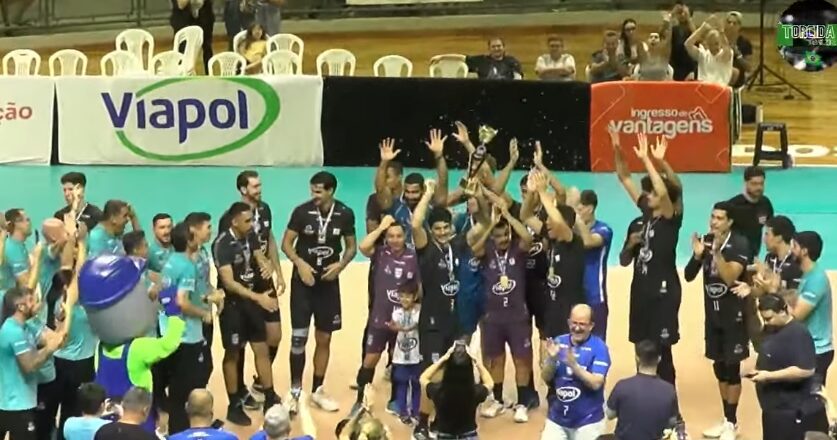 Vôlei São José conquista título diante da torcida 2