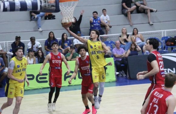 São José Basketball quebra a invencibilidade do Franca 17