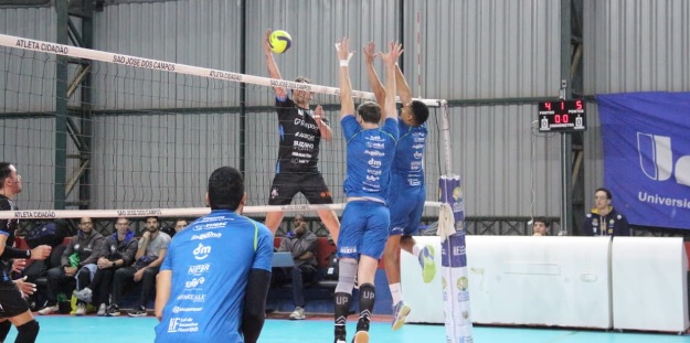 Vôlei São José fez jogo-treino e anunciou ingressos 1