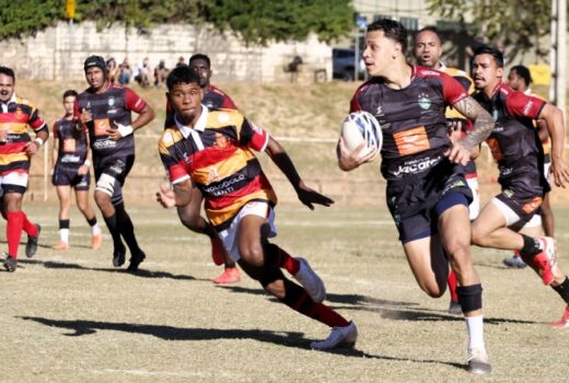 Jacareí Rugby comemora vitórias dos seus dois times 8