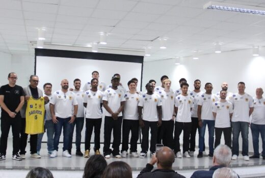 São José Basketball foi apresentado antes da estreia 5
