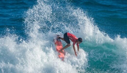Ubatubense avança no mundial de surf de juniores 19