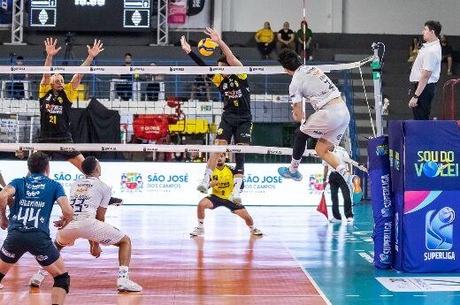 Vôlei São José estreia com derrota em Minas 1