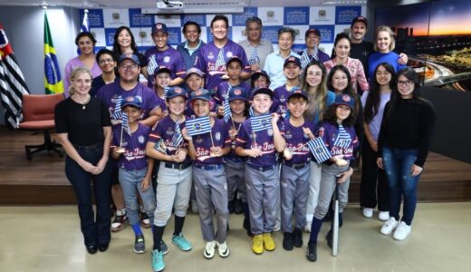 Taekwondo e baisebol joseenses fazem visita 16