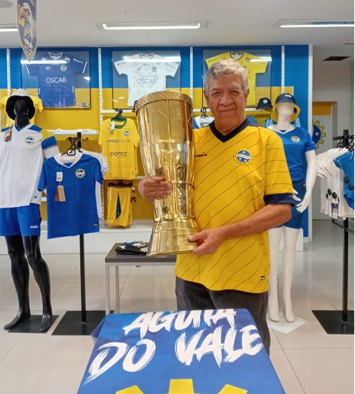São José em festa com a taça e selo de formador 2